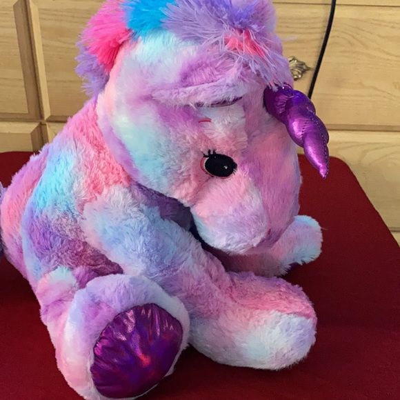 Beautiful multi-colored unicorn - Picture 5 of 6